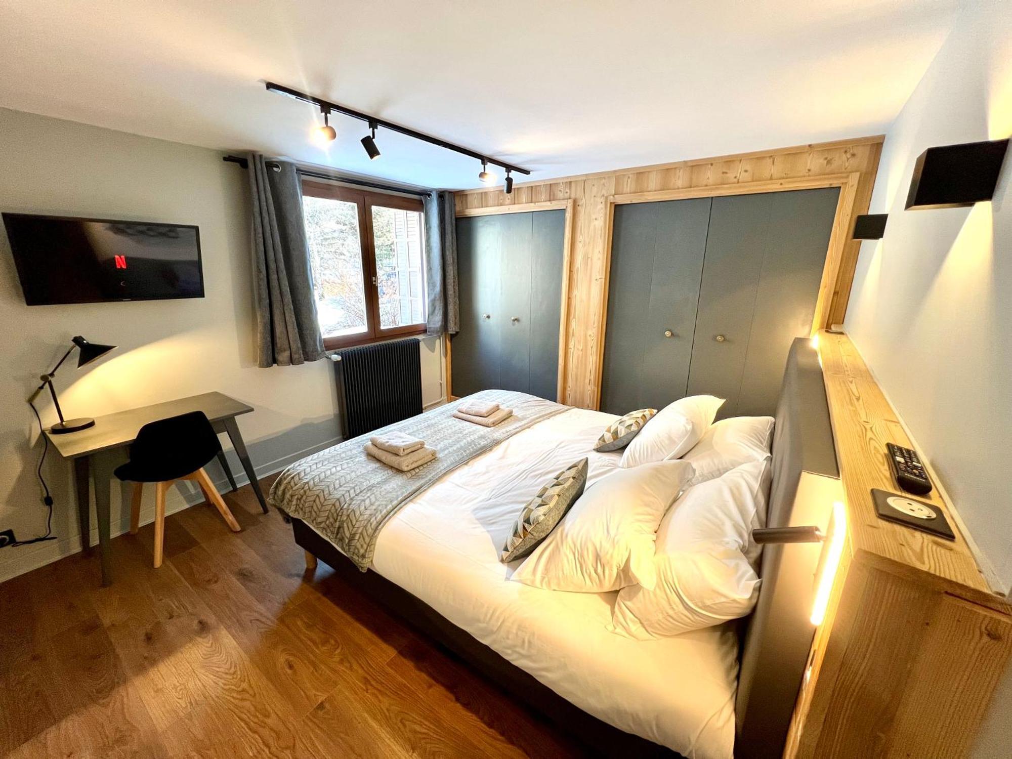 Lauranoure Centre Station Apartment